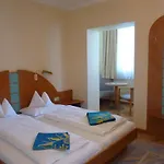Hotel Dermuth – Sonnengrund 4*